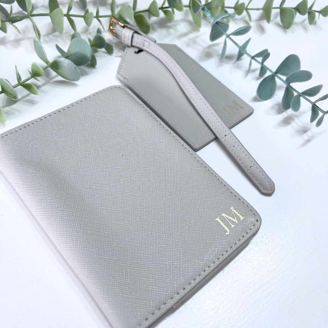 GREY PASSPORT COVER AND LUGGAGE TAGS