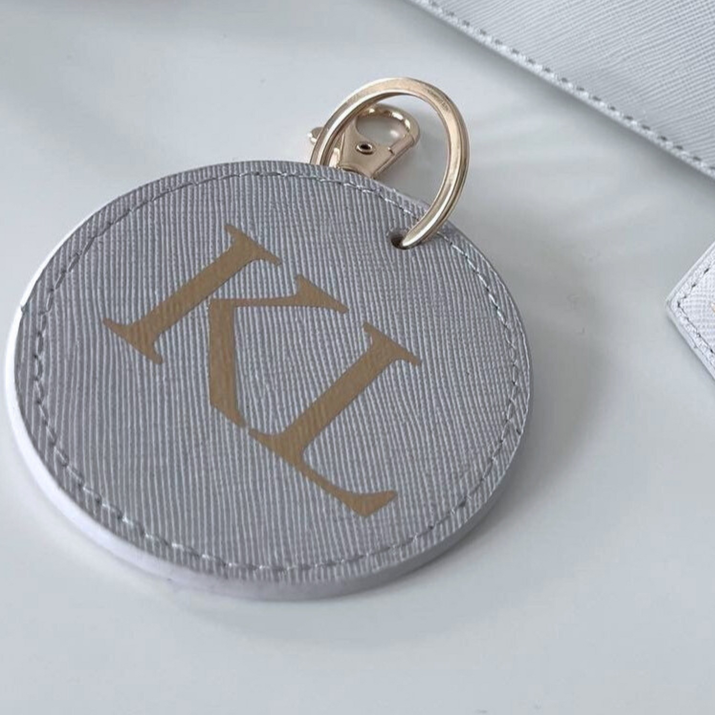 LUXURY INITIAL KEY CLIP