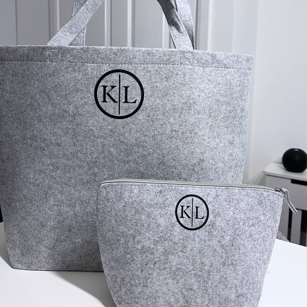 LIGHT GREY PEROSNALISED INITAL FELT SHOPPER