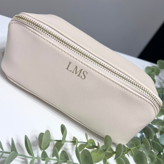 OYSTER LUXURY INTIAL FLAT LAY MINI MAKE UP BAG