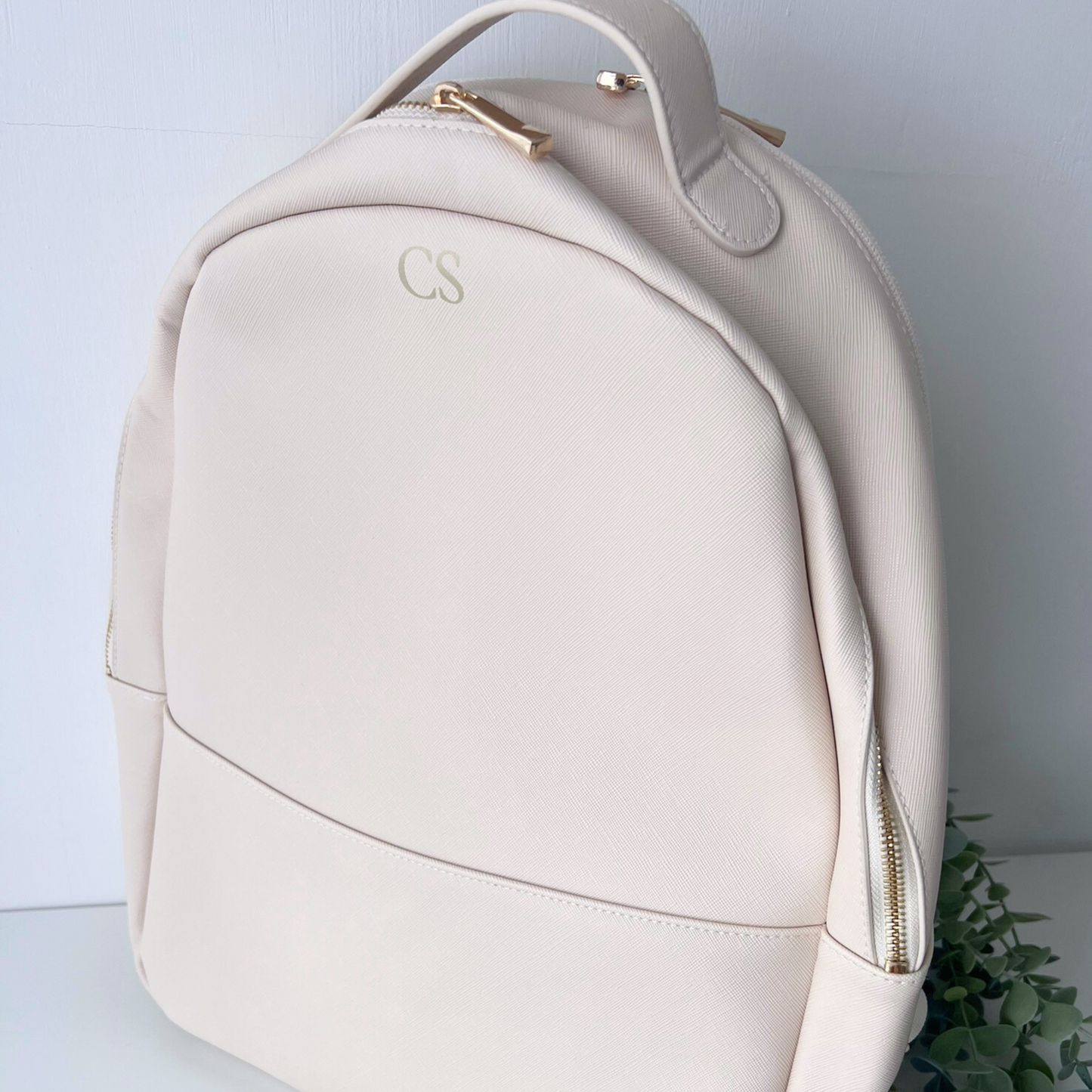 OYSTER LUXURY INITIAL BACK PACK