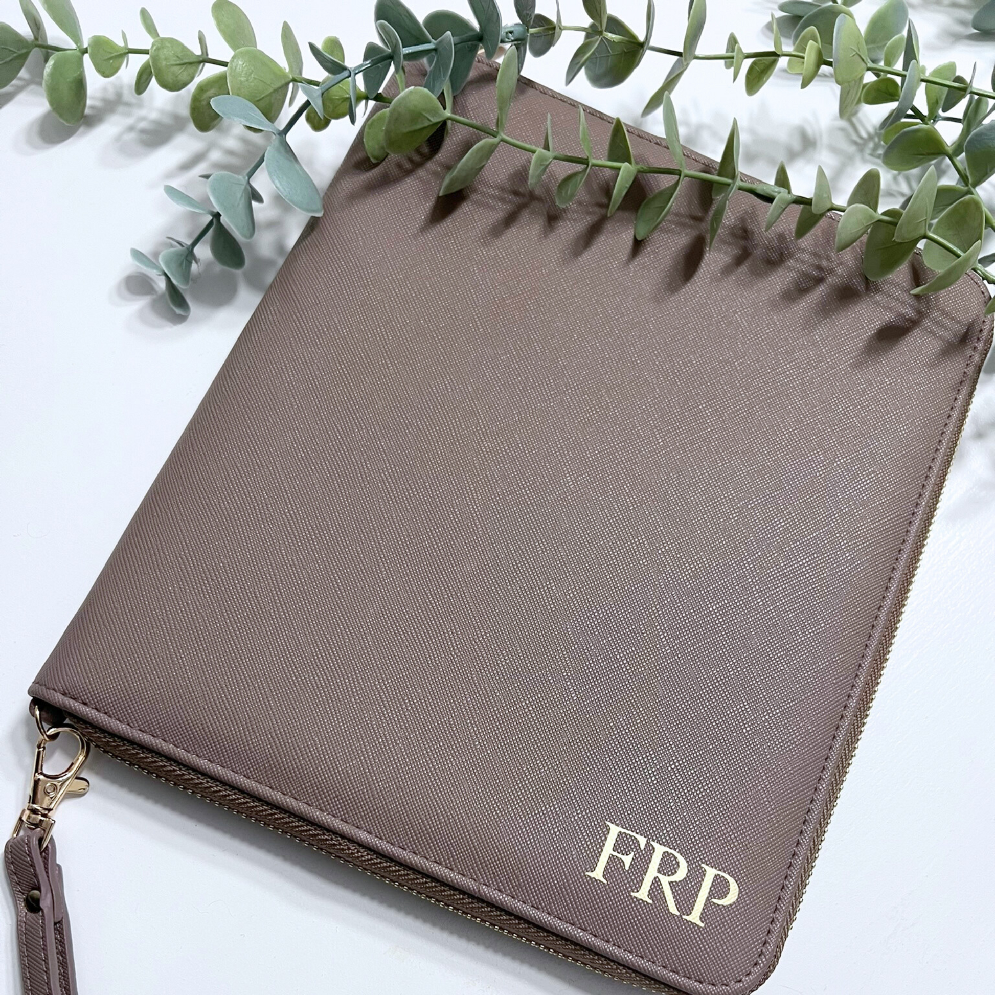 TAUPE TRAVEL ORGANISER WITH INITIALS